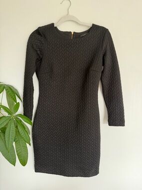 Dynamite Black Textured Bodycon Dress | Long Sleeve Gold Zip Back Size Medium